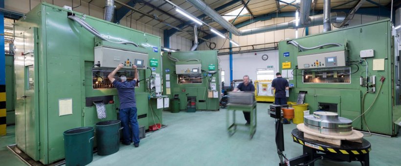 H&T Industrial investiert in Transferpressen